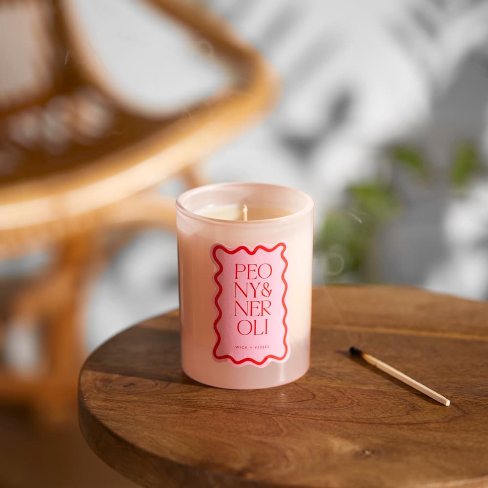 ヴイトン　キャンドルピオニー Peony & Neroli Candle | Gifts | Bloom & Wild