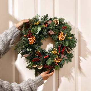 The Luxury Festive Wreath | Large Wreath | Bloom & Wild