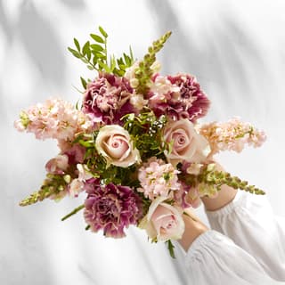 Handgebundener Blumenstrauß