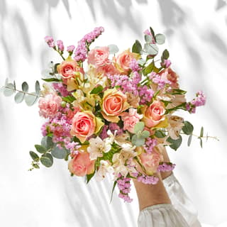 Handgebundener Blumenstrauß